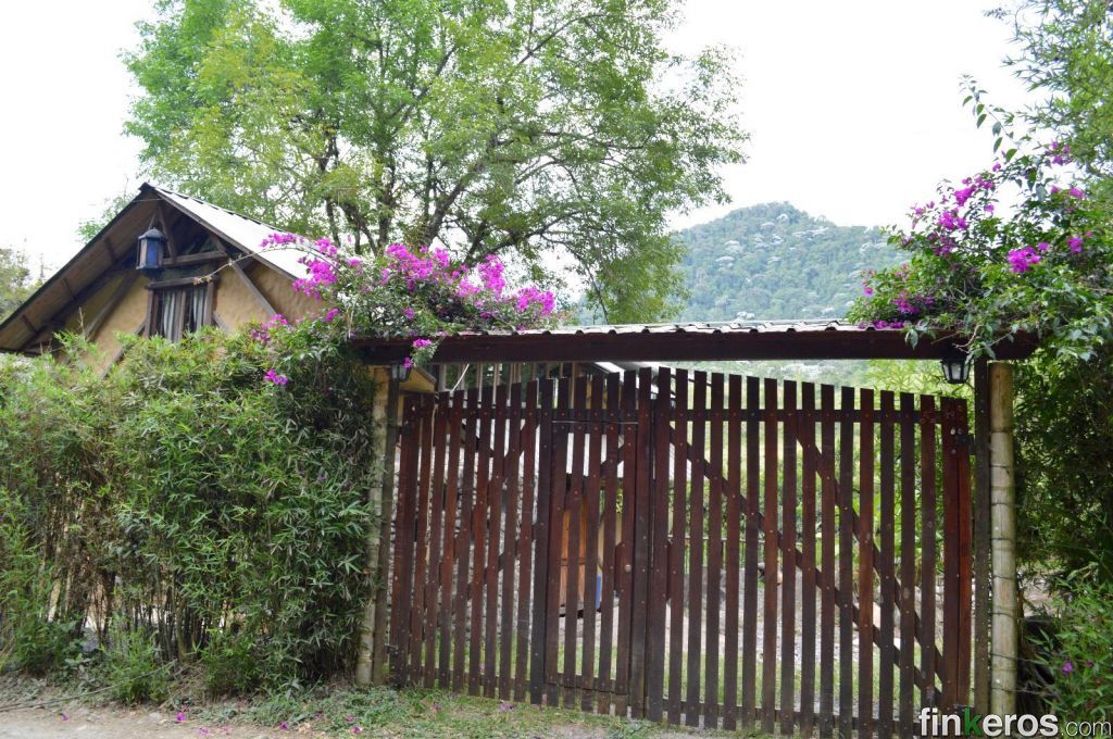 EXCELENTES CABAÑAS PARA GRUPOS PEQUEÑOS - Finca en Pereira, Risaralda